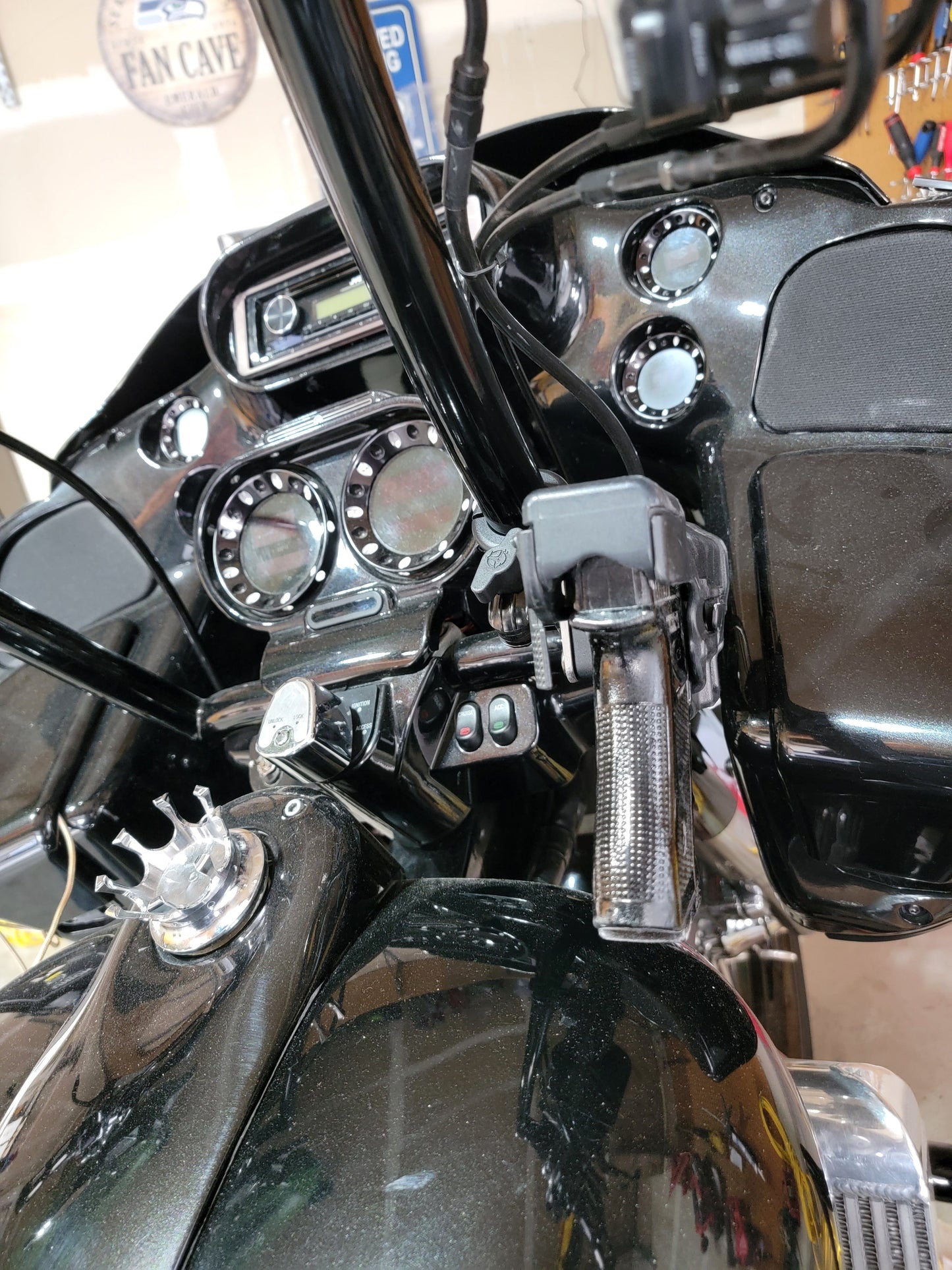 Universial bar holster Full Size Sidearm