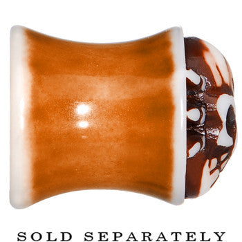 00G Brown White Resin Skull Saddle Plug