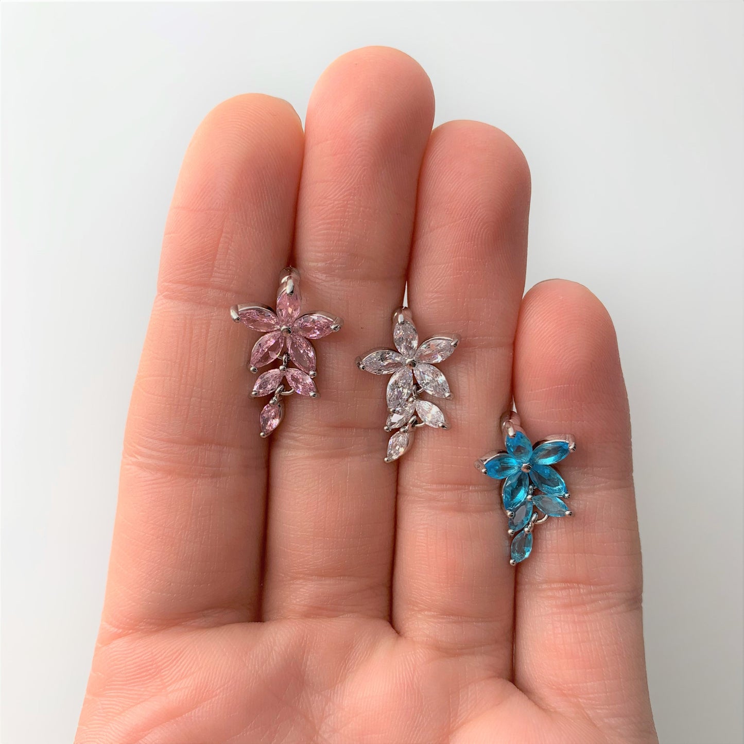 Clear CZ Gem Fashion Flower Dangle Top Mount Belly Ring