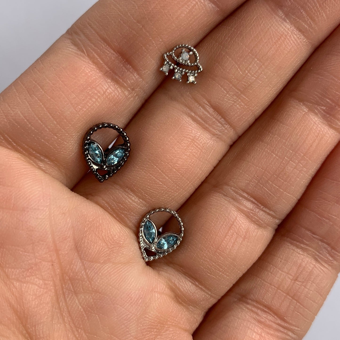 16G 5/16 Aqua Gem Alien Labret Monroe Tragus