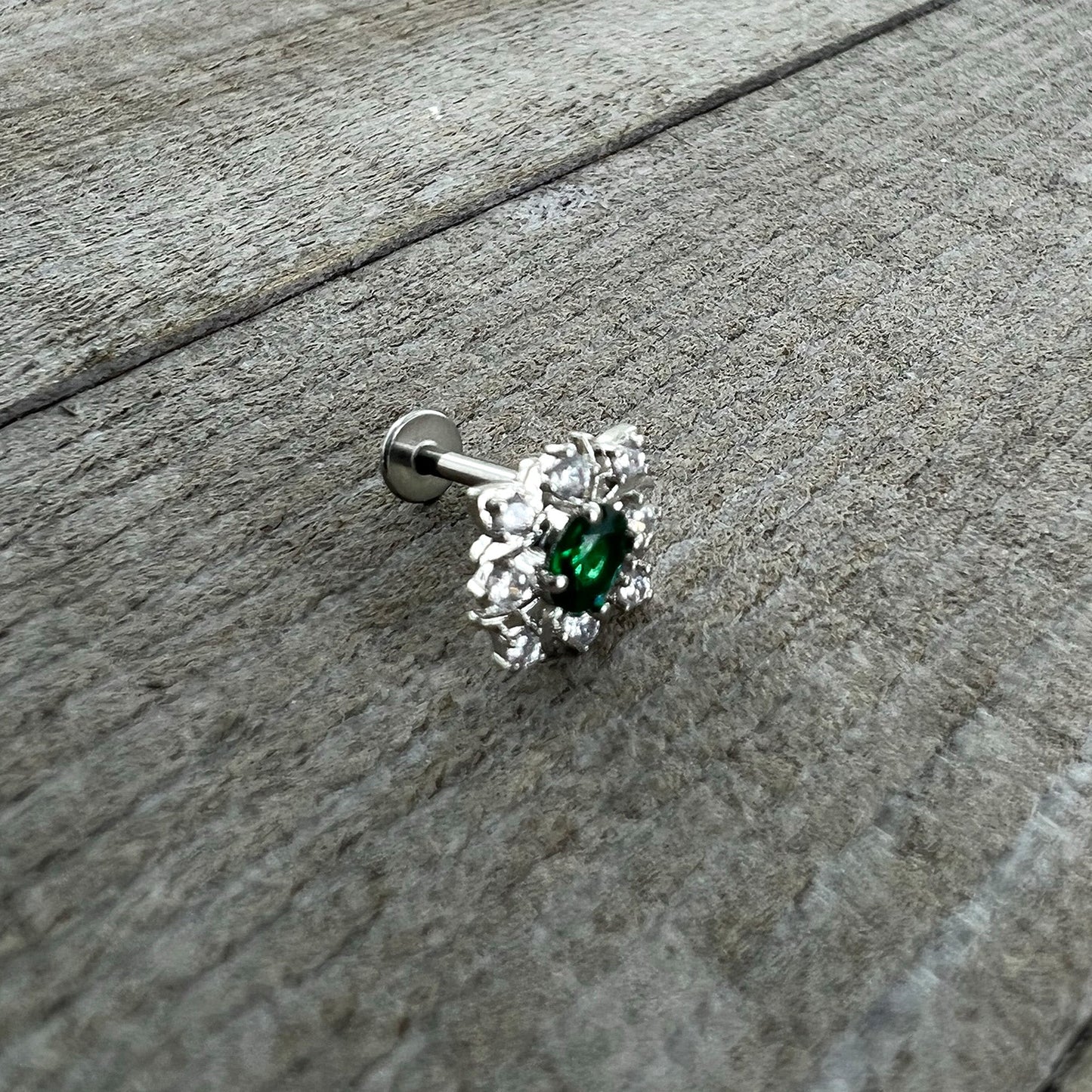 16G 5/16 Green Gem Ornate Art Deco Labret Monroe Tragus