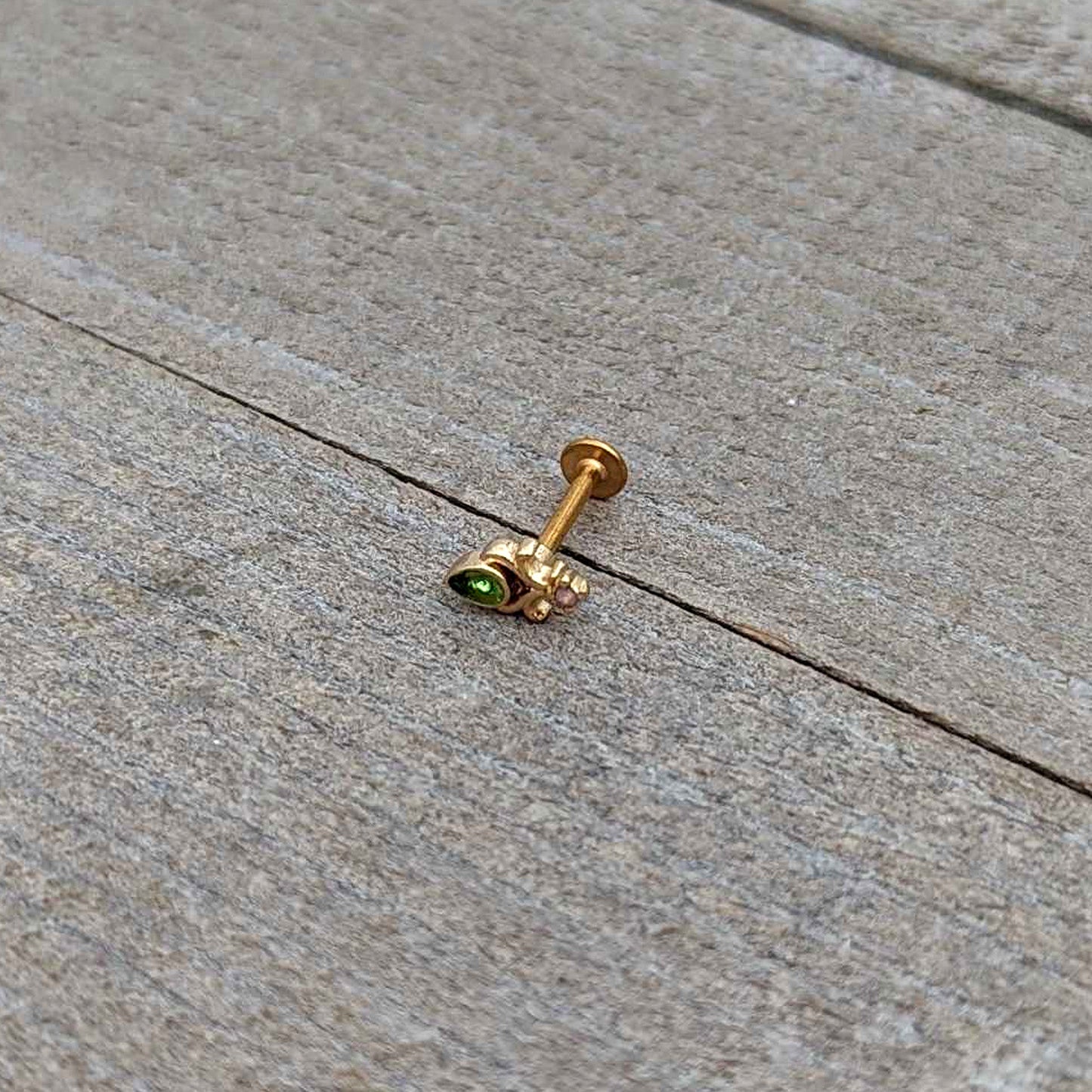 16G 5/16 Green Gem Gold Tone Shades of Spring Labret Monroe Tragus