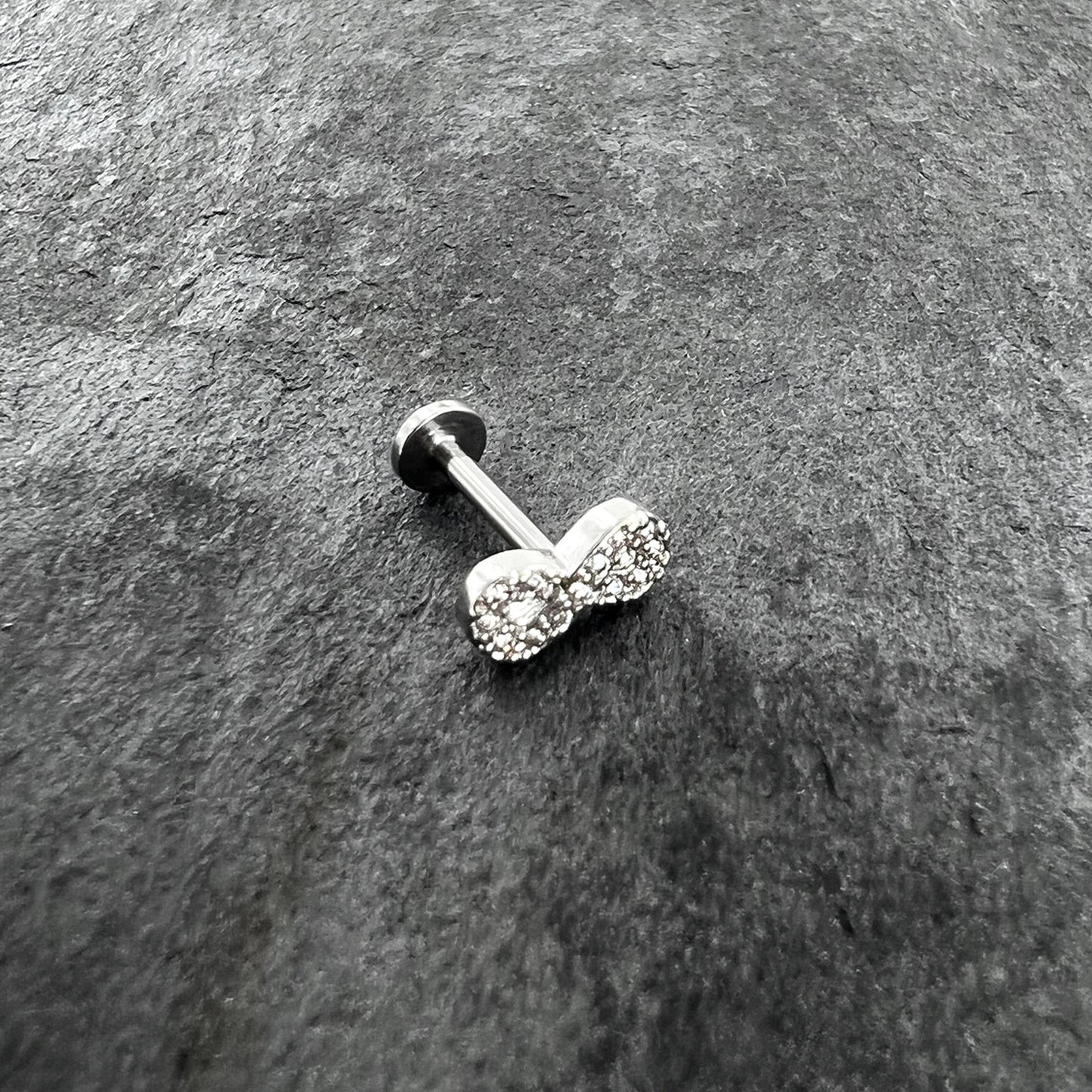 16G 5/16 Clear CZ Gem Internal Thread Infinity Sign Labret Tragus