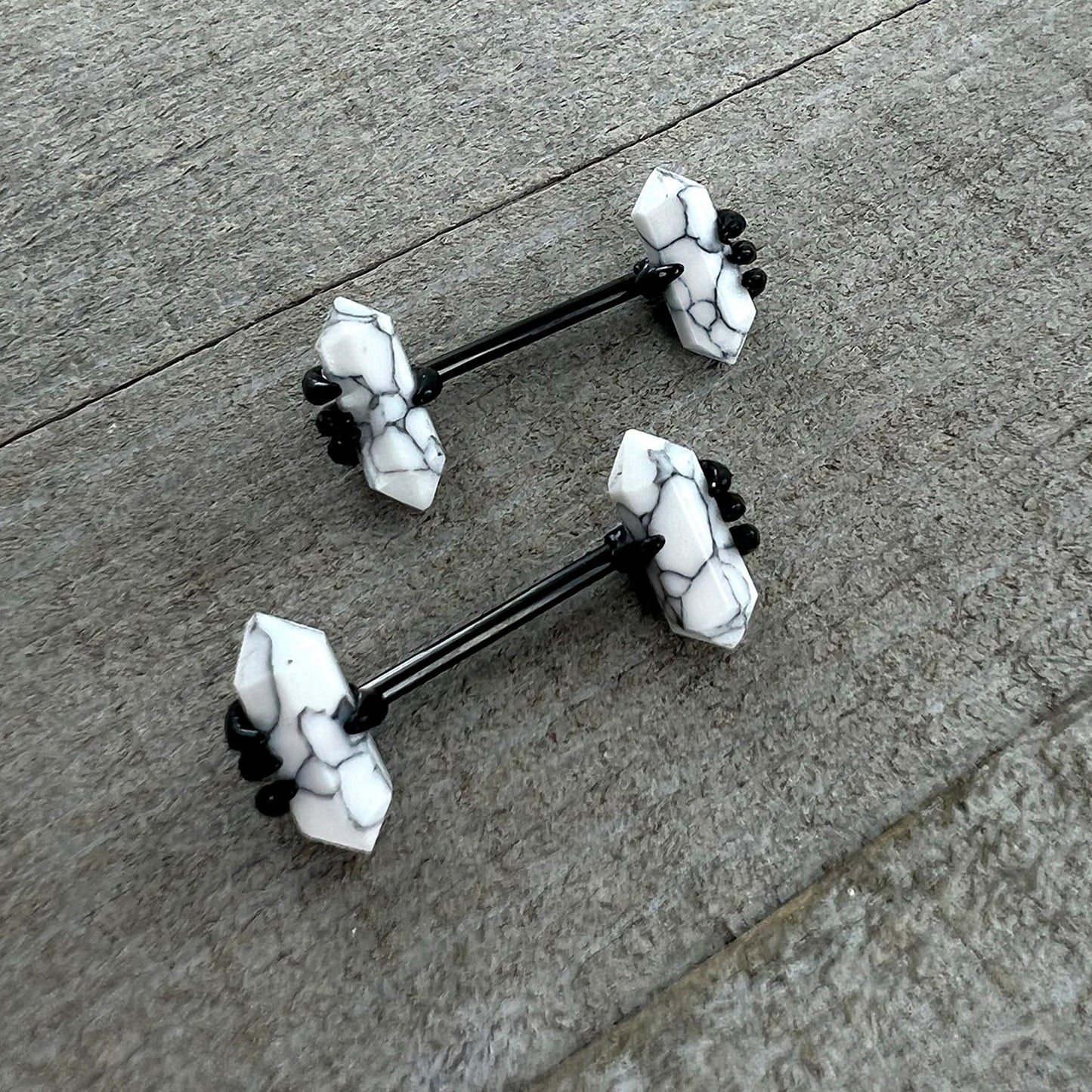 14G 9/16 White Howlite Black Claw Barbell Nipple Ring Set