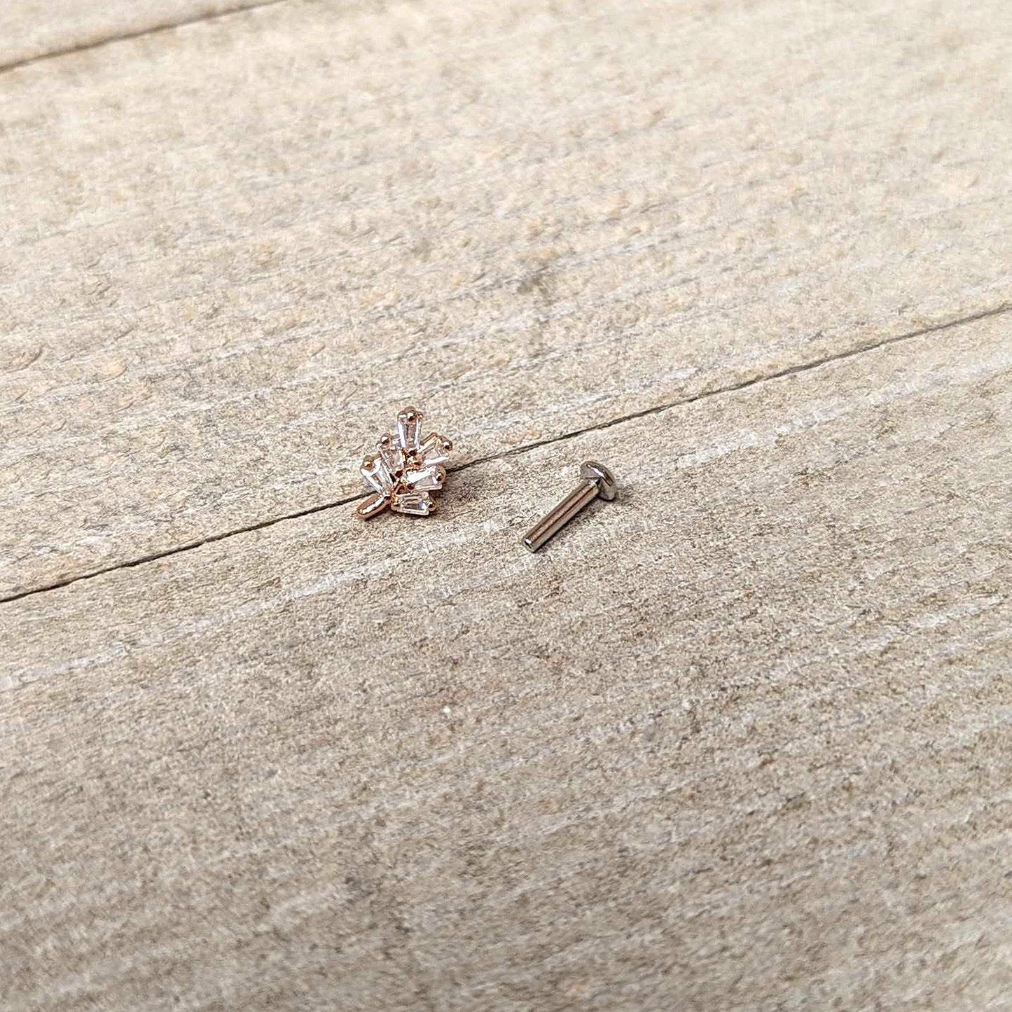 16G 1/4 Clear CZ Gem Leafy Rosy Branch Threadless Labret Tragus