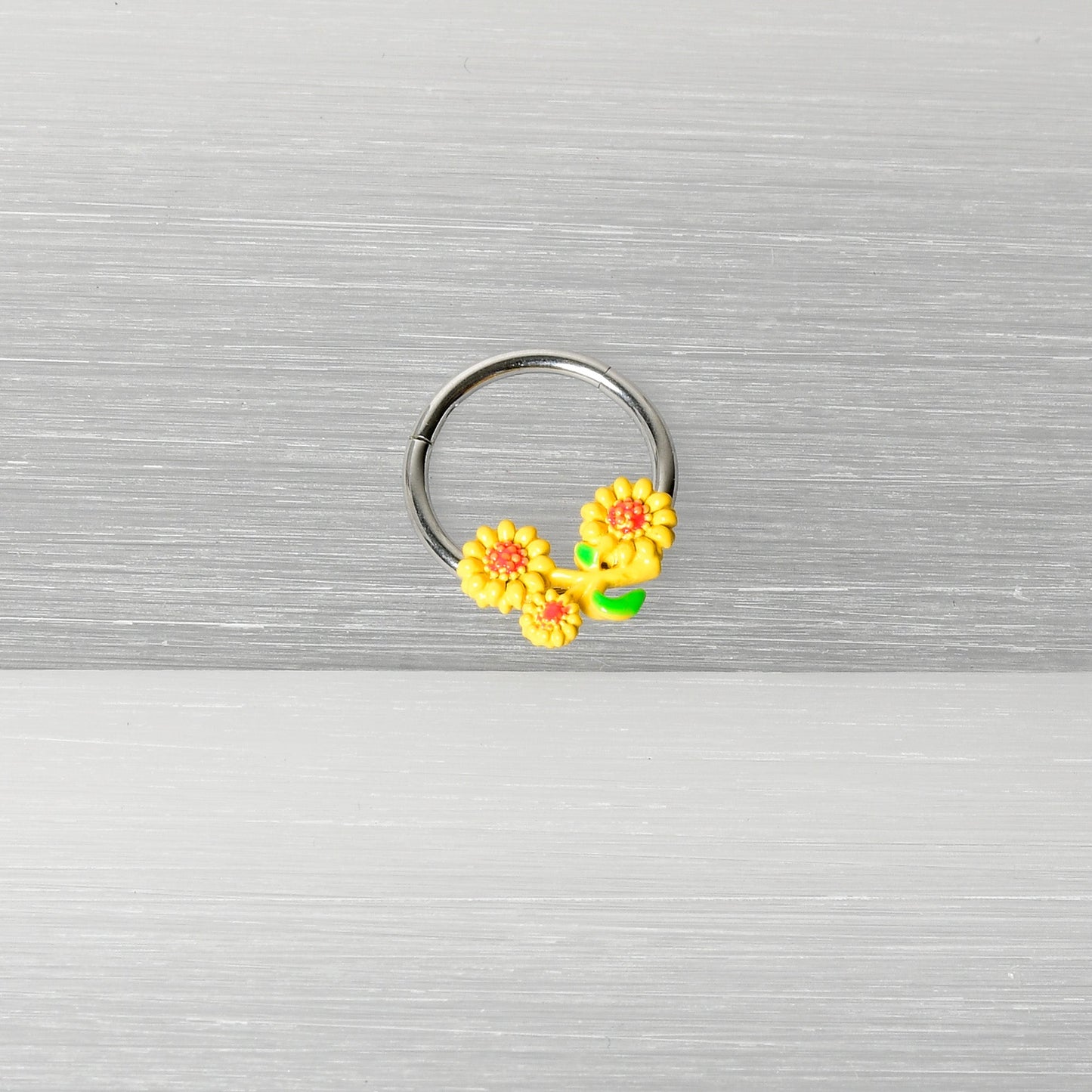 16G 3/8 Happy Yellow Sunflower Trio Hinged Segment Ring