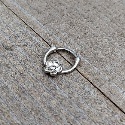 16G 5/16 Clear Gem Sweetheart Flower Cartilage Clicker