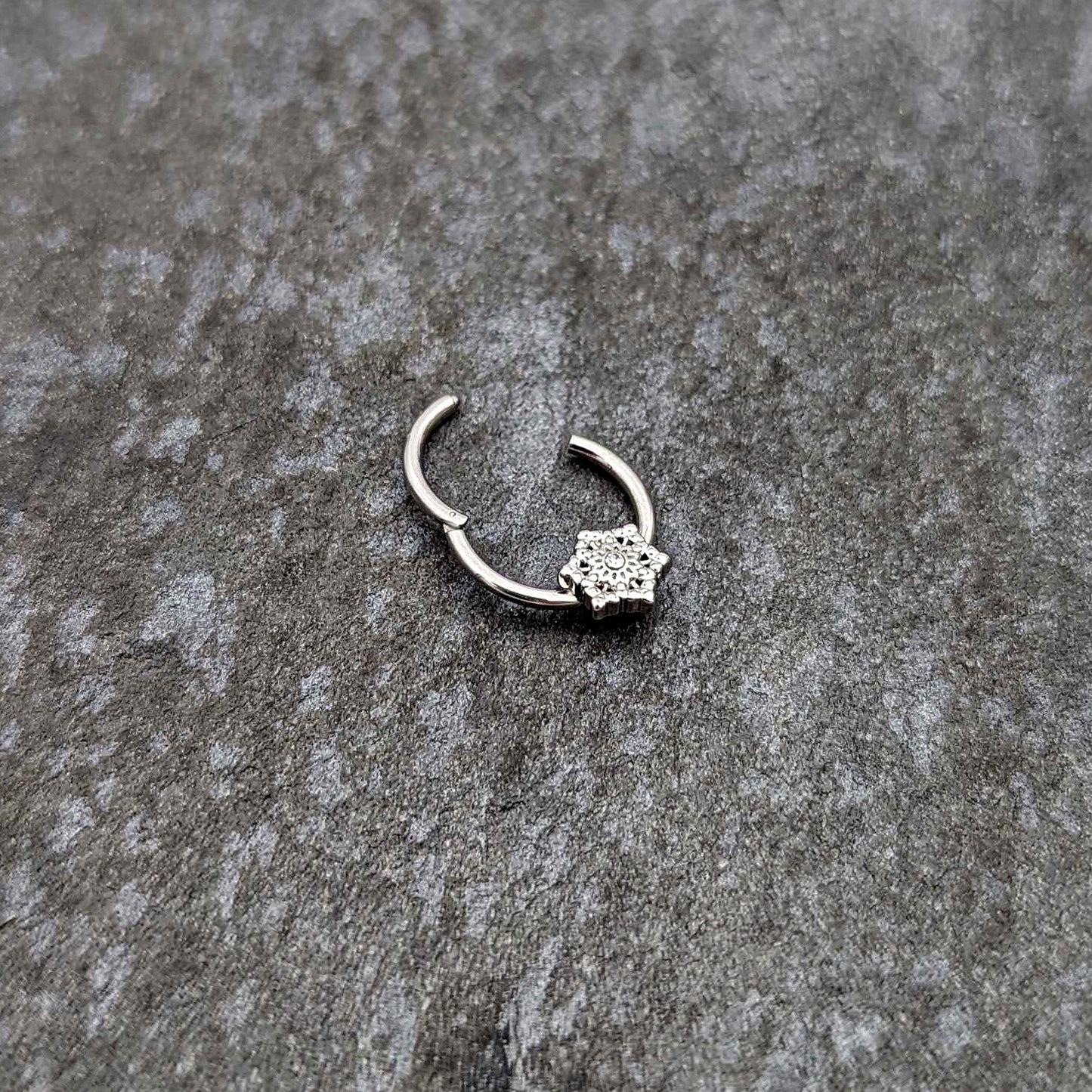 16G 3/8 Clear Gem Filigree Winter Snowflake Hinged Segment Ring