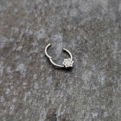 16G 3/8 Clear Gem Filigree Winter Snowflake Hinged Segment Ring