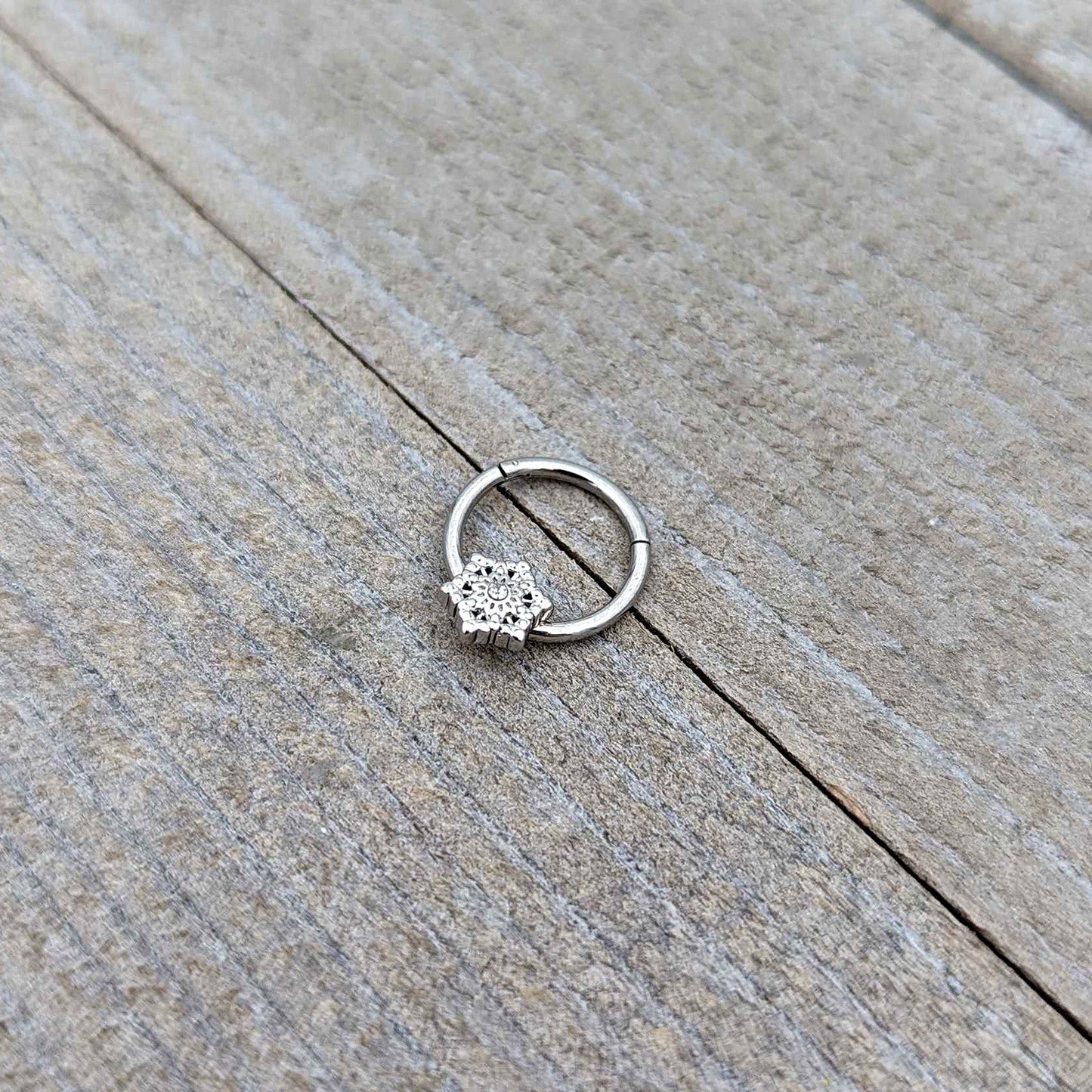 16G 3/8 Clear Gem Filigree Winter Snowflake Hinged Segment Ring